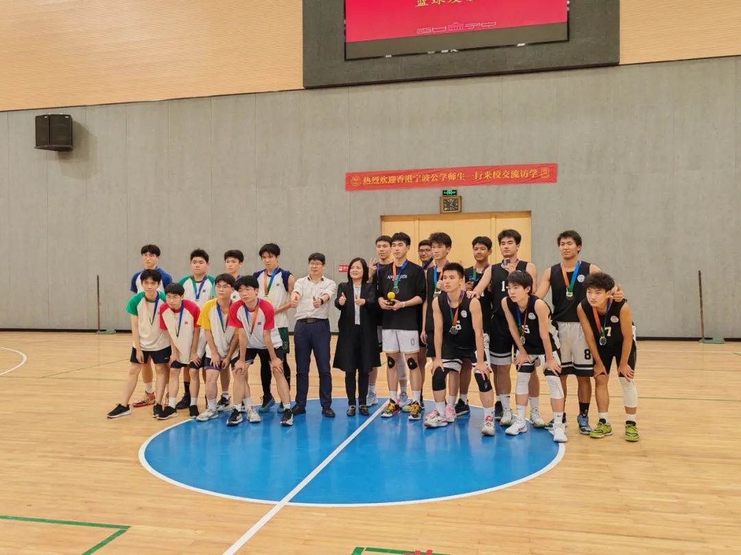 【之江同心·港澳甬聚】香港青年学生体验"东方大港"蓬勃活力擘画两地