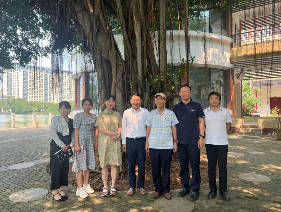 67调研座谈曾宪章教授回海南大学一带一路研究院座谈交流