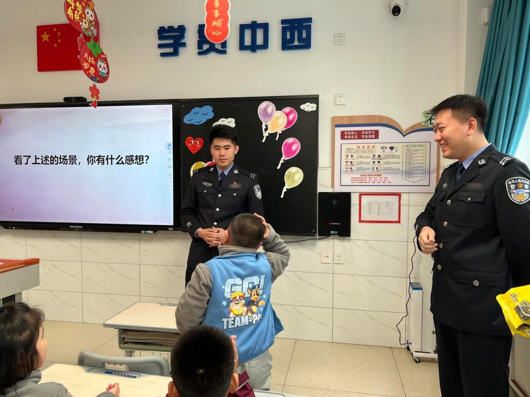 追光前行,打开不一样的主题党日活动(二)_澎湃号