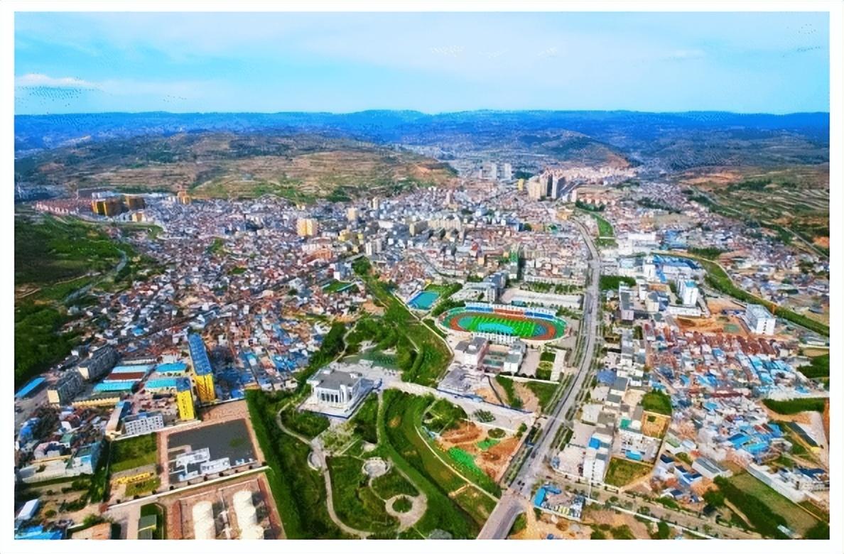 马鹿镇"关山人家",长宁饭庄平安草原"秦风园"餐饮服务中心丝路关山