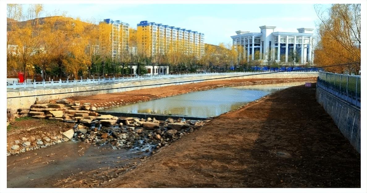 马鹿镇"关山人家",长宁饭庄平安草原"秦风园"餐饮服务中心丝路关山