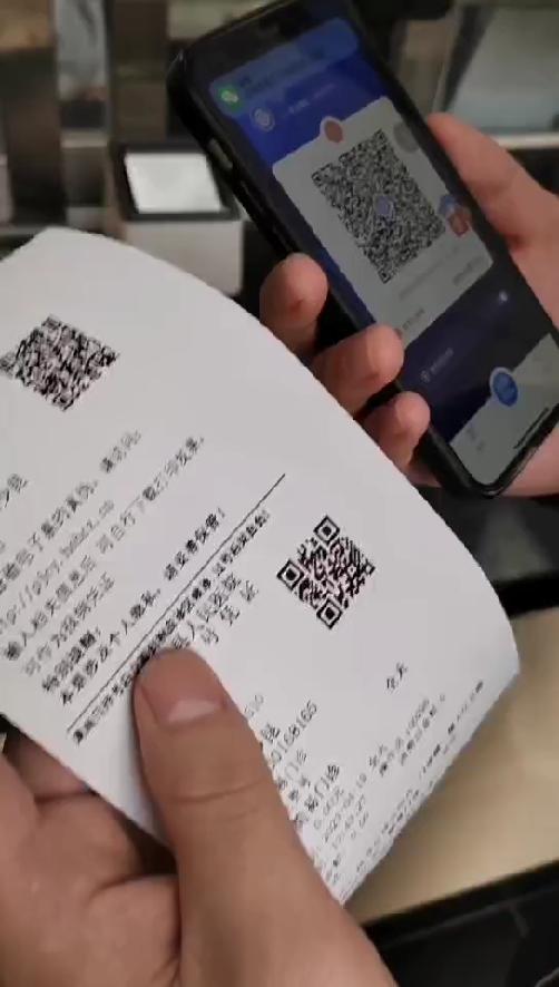 (4)通过数字身份进行数据授权登录政务系统用户自主授权,个人数据自己