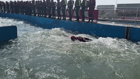 "劈波斩浪"锻蛟龙,"泳往直前"砺精兵|云南省消防救援总队组织新消防员