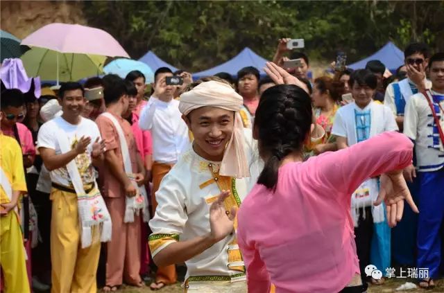 瑞丽2024年泼水节采花车出发时间和地点!