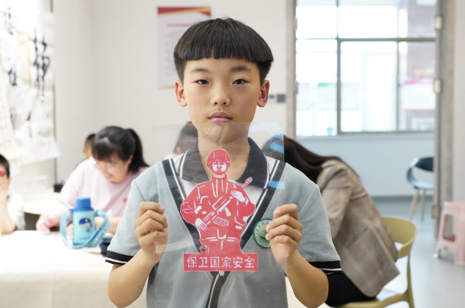 全民国家安全教育日沧州经济开发区开展全民国家安全教育亲子手工活动