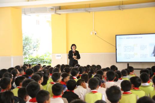 【利剑护蕾】呈贡法院到云南民族大学附属小学斗南_号