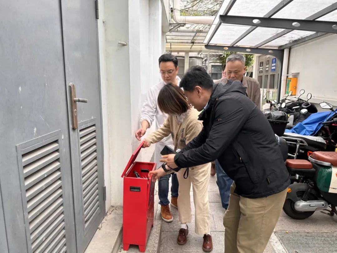 文明医行|安全管理 防患未"燃"——普陀区卫健委开展电动自行车消防