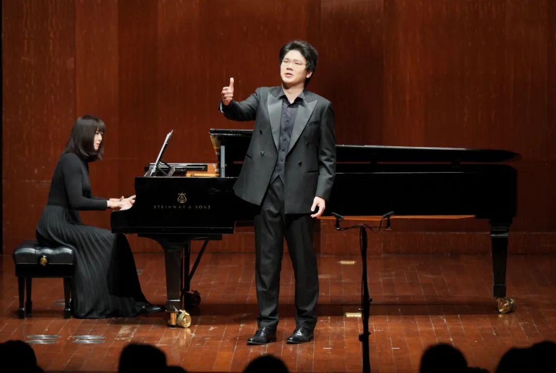 二胡独奏《阿曼尼莎》 演奏:朱婧 钢琴伴奏:李渊清二胡独奏《丝路拾光