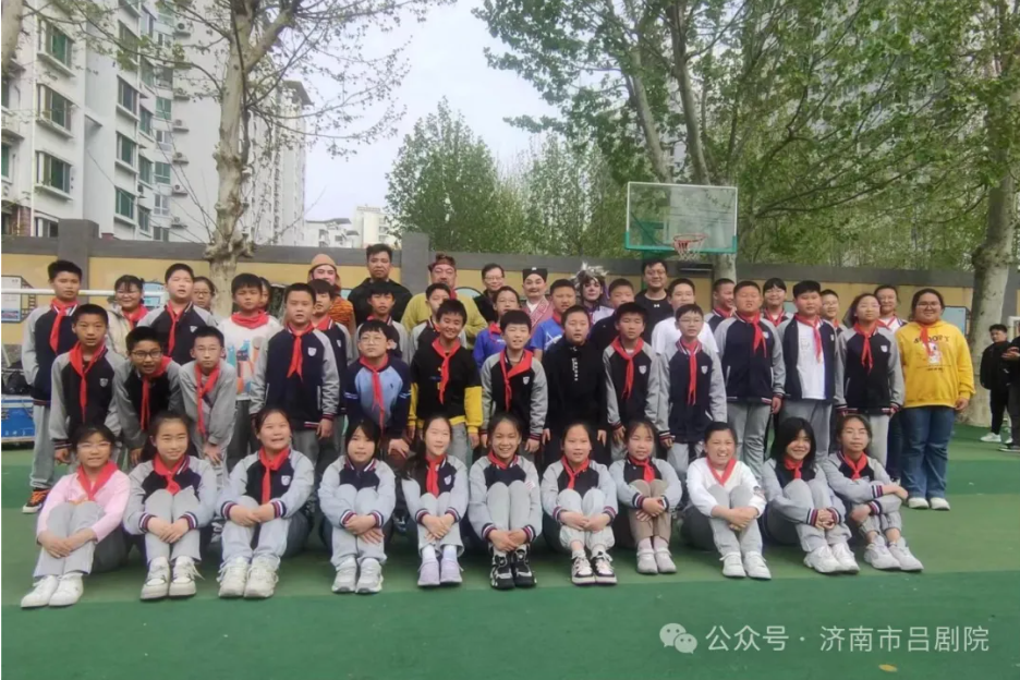 戏曲进校园演出走进济南市育贤第四小学_澎湃号·政务_澎湃新闻-the
