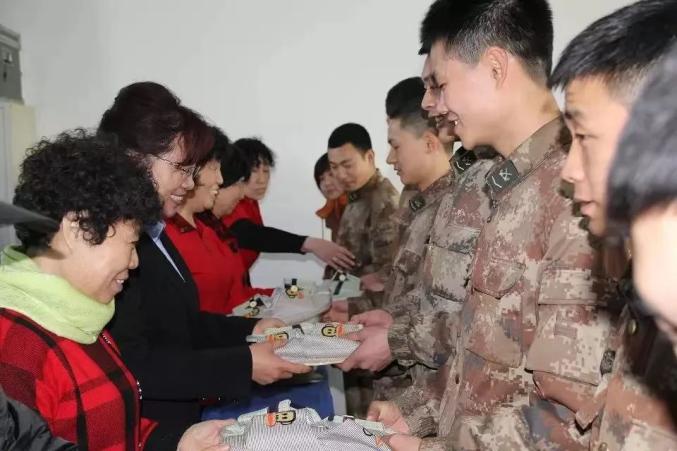 一群兵妈妈传承六十年双拥文化
