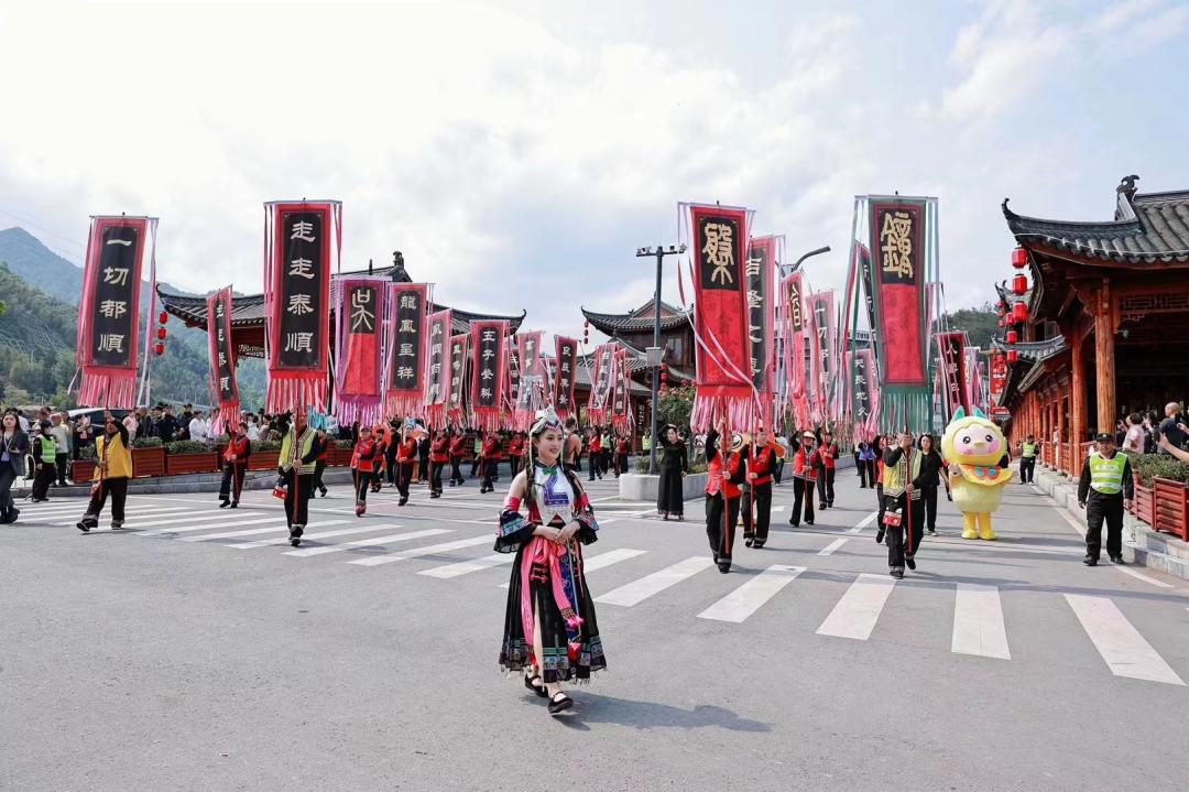 儿童友好丨“小状元”儿童观察团简直萌爆，畲歌畲语声声入耳_澎湃号·政务_澎湃新闻-The Paper