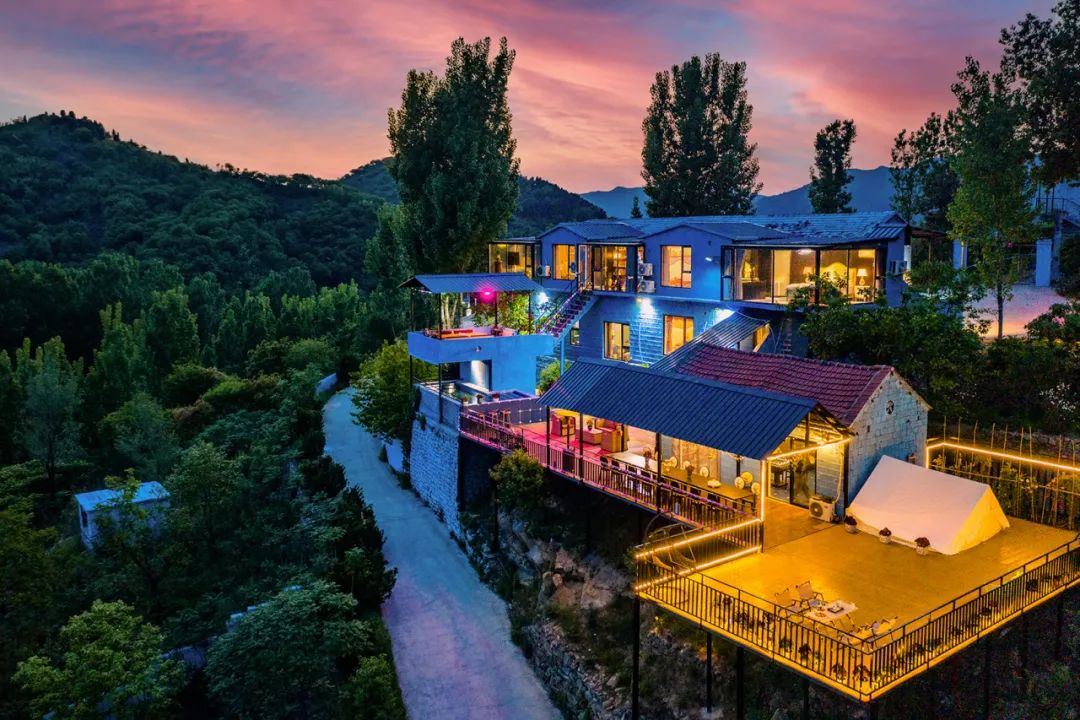 拔槊泉周边景点:185637012737815联系方式:南山区西营街道拔槊泉