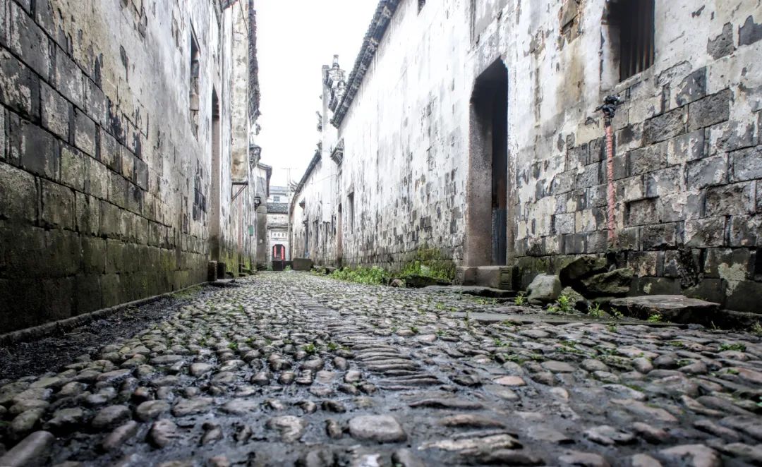 国内这8条藏在水墨诗意中的绝美古道,跨越千年的风光