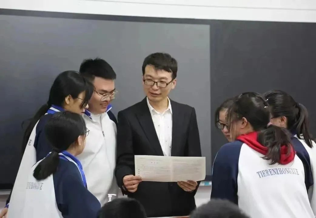 依法治校示范校大庆铁人中学实践篇大庆铁人中学推行四包培养模式助力