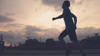 揭开真相：晨跑VS夜跑，哪个锻炼效果更胜一筹？