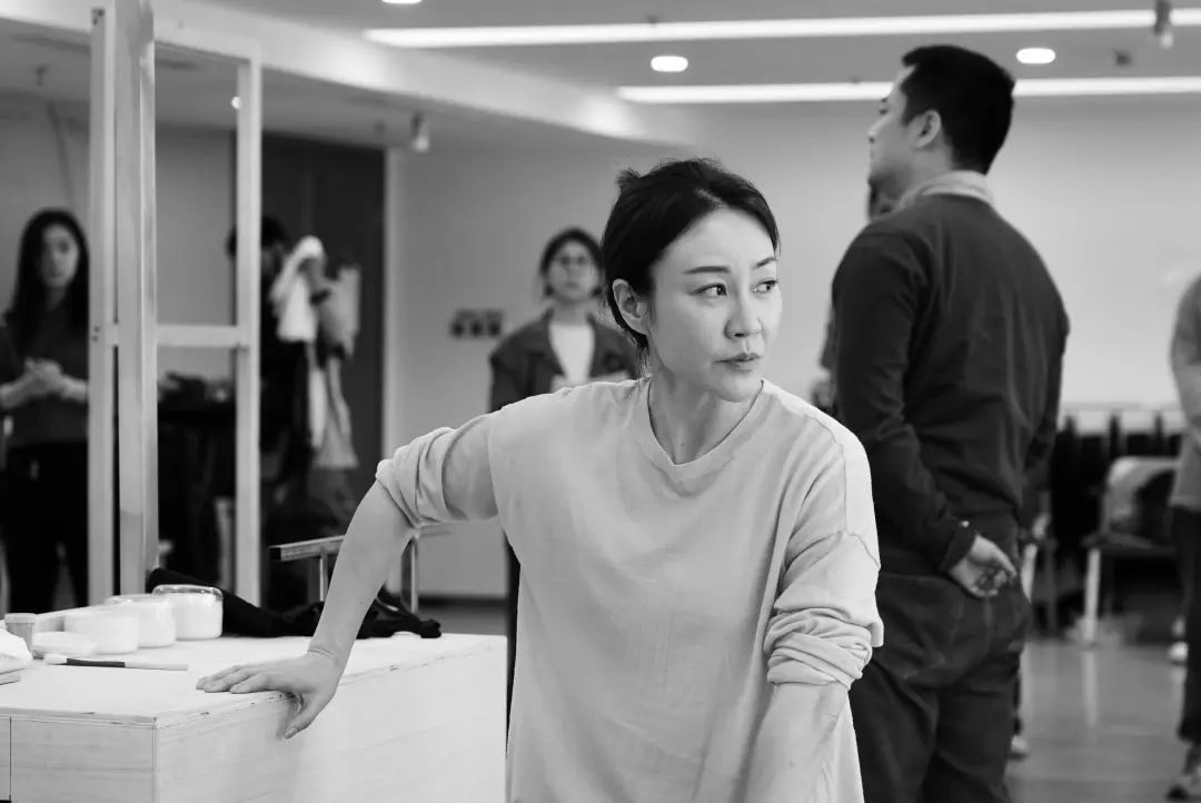 事实上,这段梨园往事中有太多值得张露琢磨的细节了