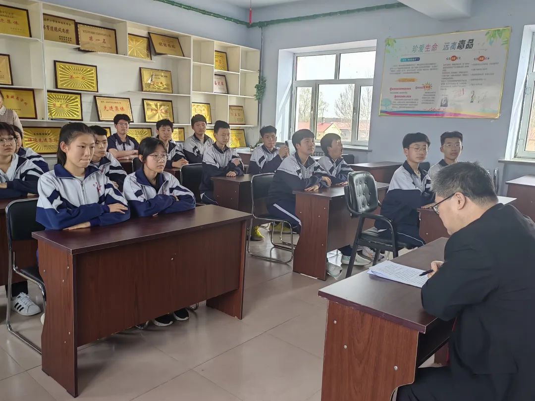 向阳成长 诚信育人丨集贤县法院开展诚信法治宣传进校园活动_澎湃号