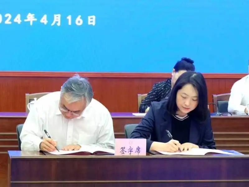 云南高院开展"保护妇女儿童权益专题开放日"活动_澎湃