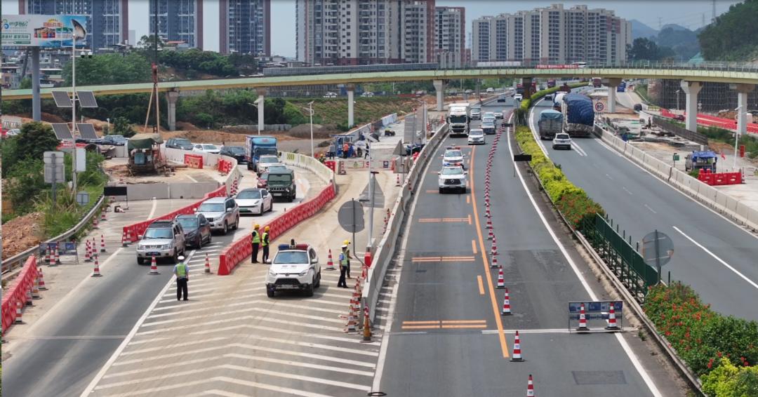 长深高速河源段首次交通转换!