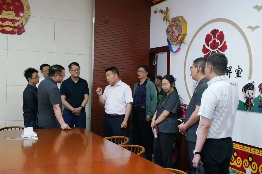 省委政法委调研组赴楚雄市法院调研