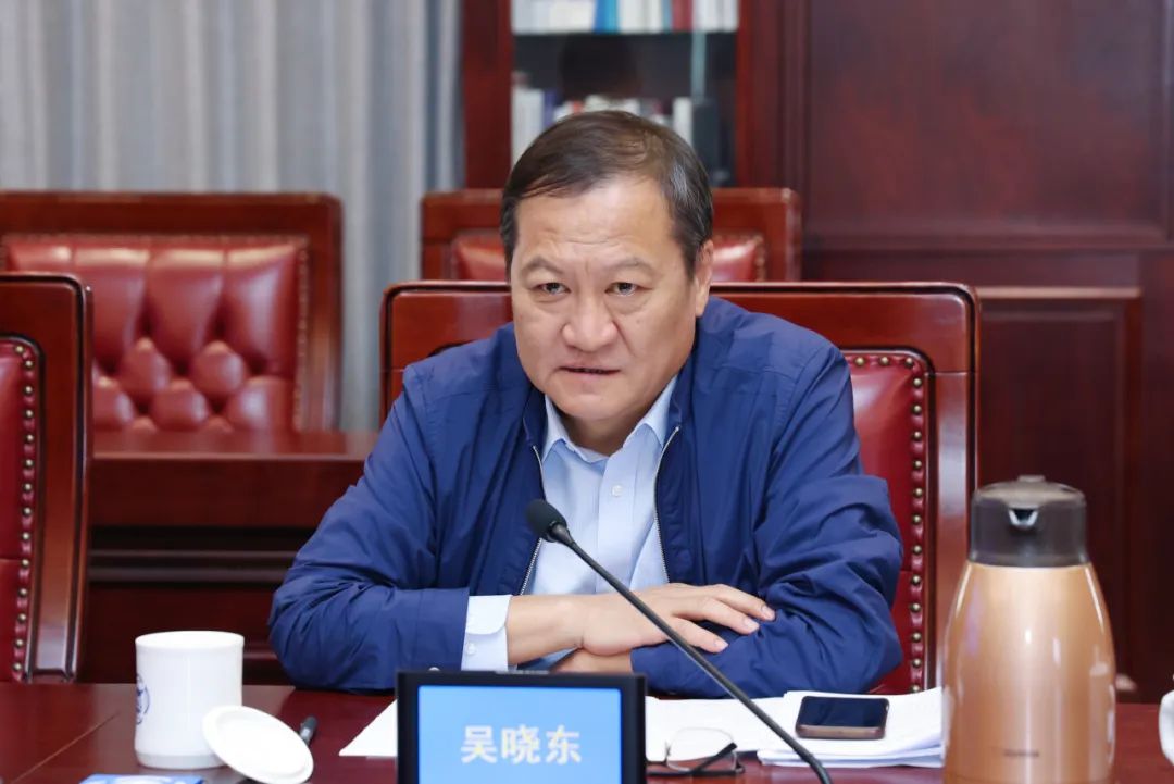 苏州市人大常委会副主任吴晓东带队调研指导苏州法院防范化解金融风险