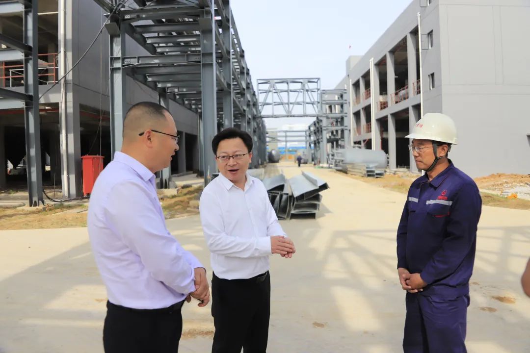 王玮带队调研全区重点项目建设情况