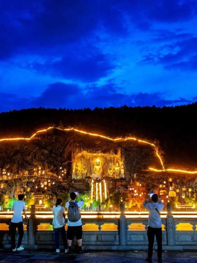 龙门的夜!oh yeah!