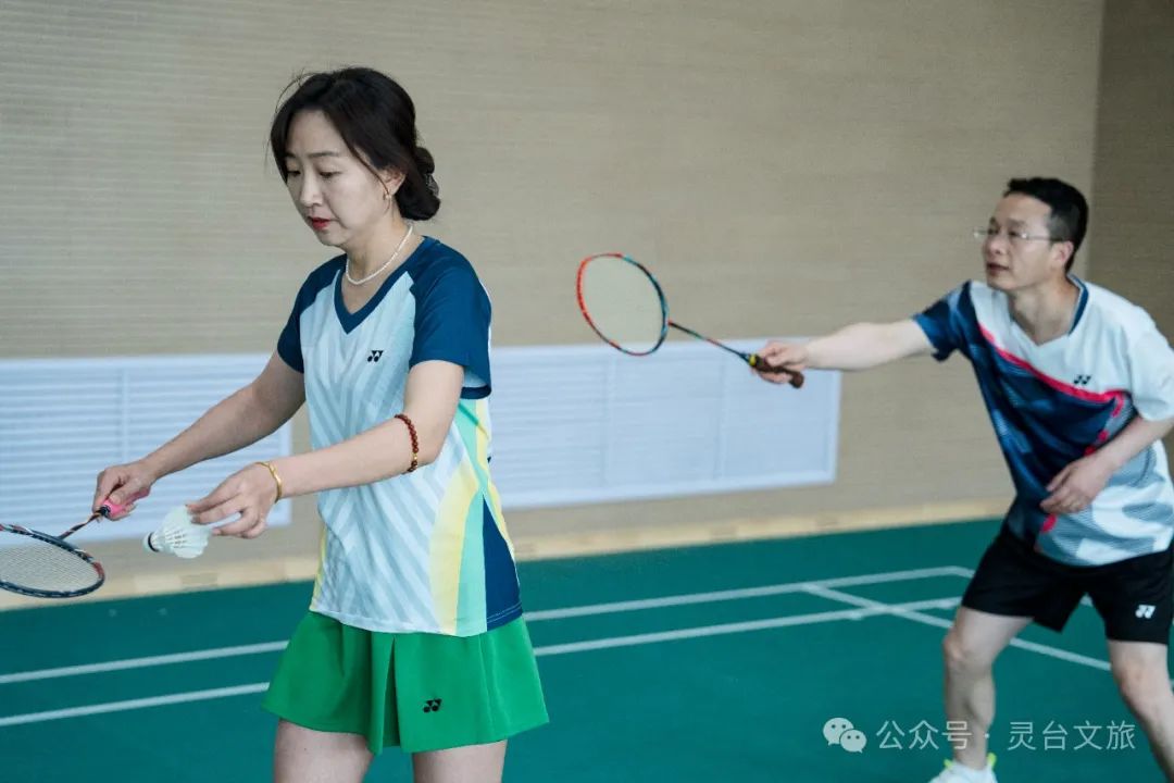 "挥"出精彩,"羽"众不同 , 灵台县羽毛球决赛超"燃"!冠军是.