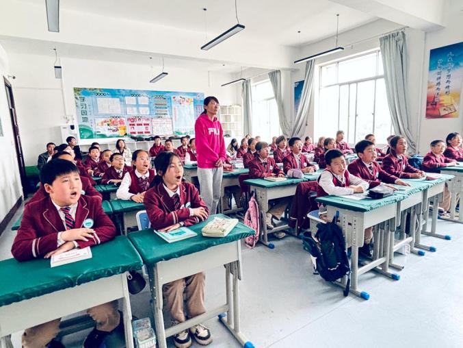 荆山学校开展了第二届校园读书节系列活动邵寨中学开展了古诗词竞赛