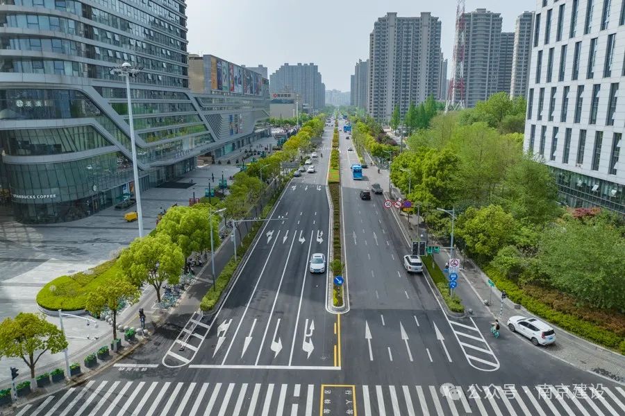 有不少路口悄悄发生了"微调"不少市民可能已经发现去扬子江大道更快了