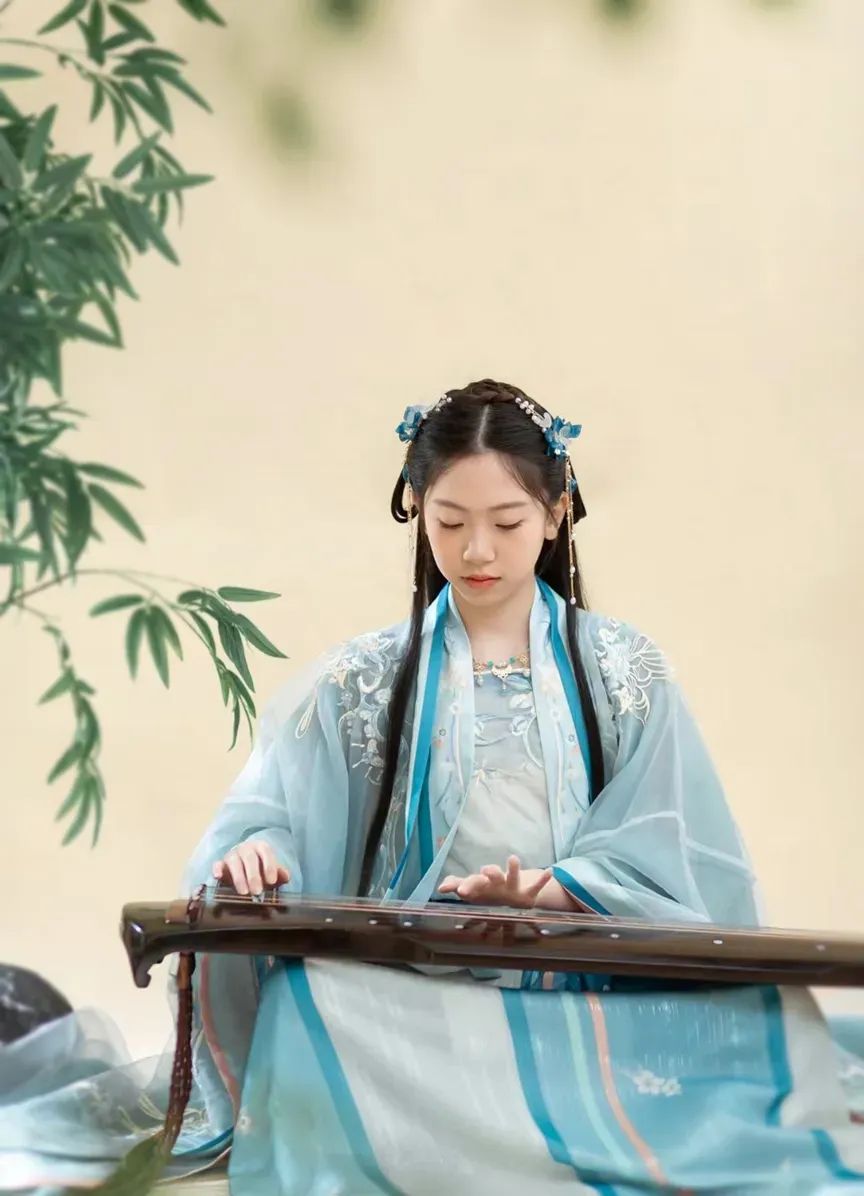 中国民族弹拨乐器独奏比赛及原创作品比赛评选结果公布