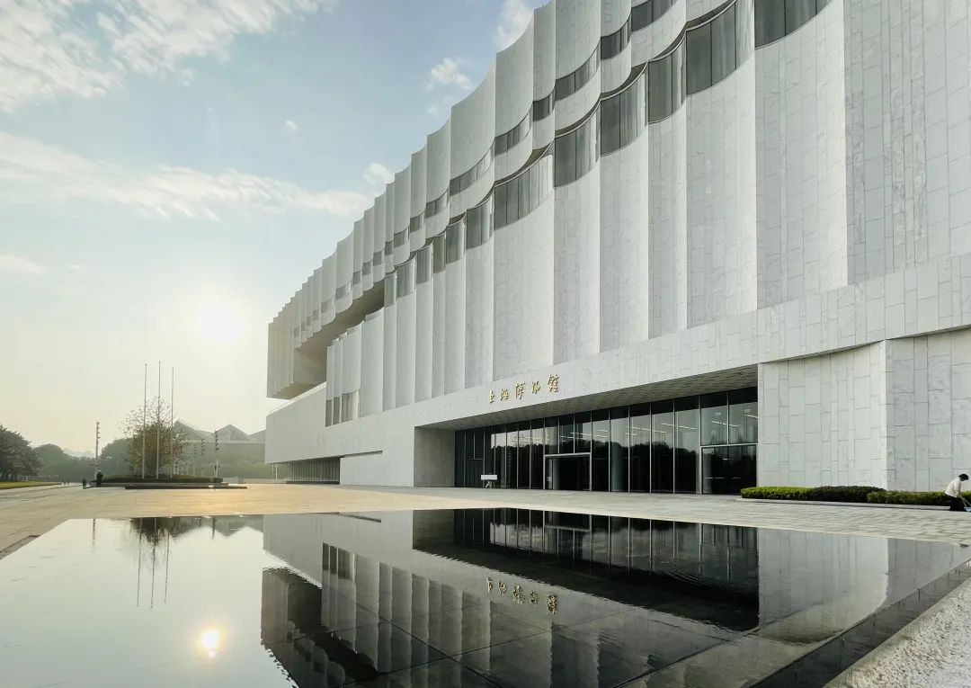 上海博物馆东馆为了让更多新老朋友感受到"上海6000年"的城市文脉,4月