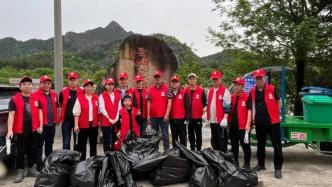 志愿者楠溪江青龙湖和圣湖宫景区开展环保行动 | “人民战塑”PP041
