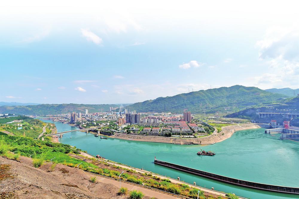 云南水富:壮大水产业  做足"水文章"