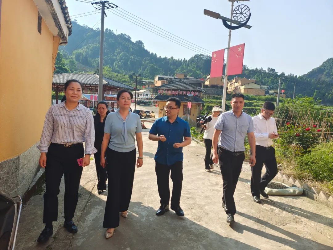 古占屯,中国人寿金秀支公司,金秀镇六段村,桐木镇中学,金秀汇泉瑶膳