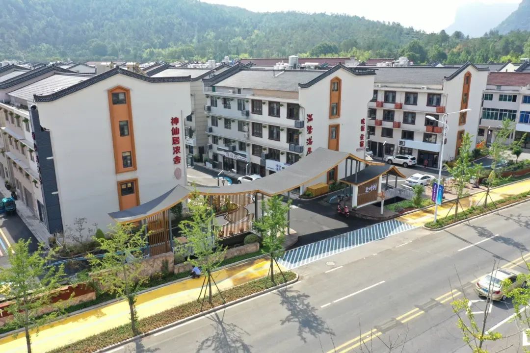 仙居县白塔镇上叶村农房改造后仙居县始终遵循"八八战略"发展理念