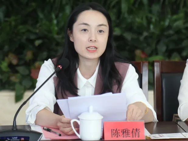陈雅倩 鼓楼区人大代表,福建省百大实业有限公司执行董事林秋萍 鼓楼