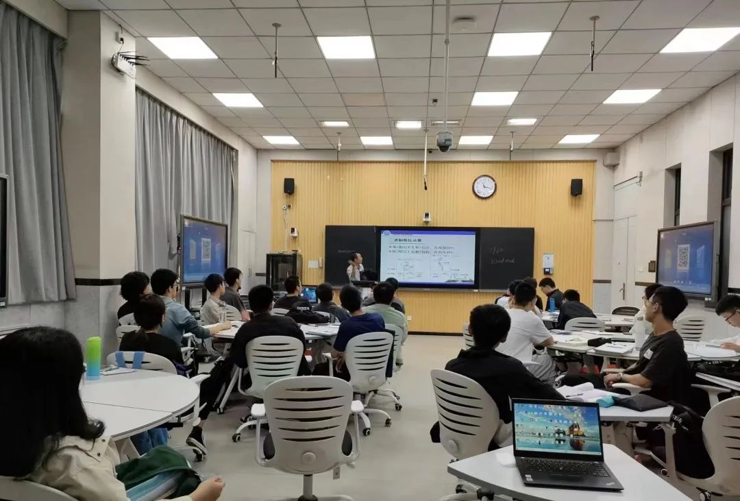 计算机导论与程序设计:经典又"新潮",纯粹又"融合"