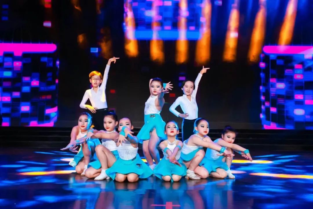 培养过陆毅,胡歌的艺校,为崇明孩子打开艺术之门