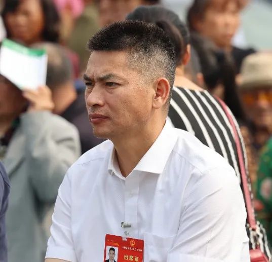 世界地球日丨绿水青山马成群,南坪坝来了巡回法庭!