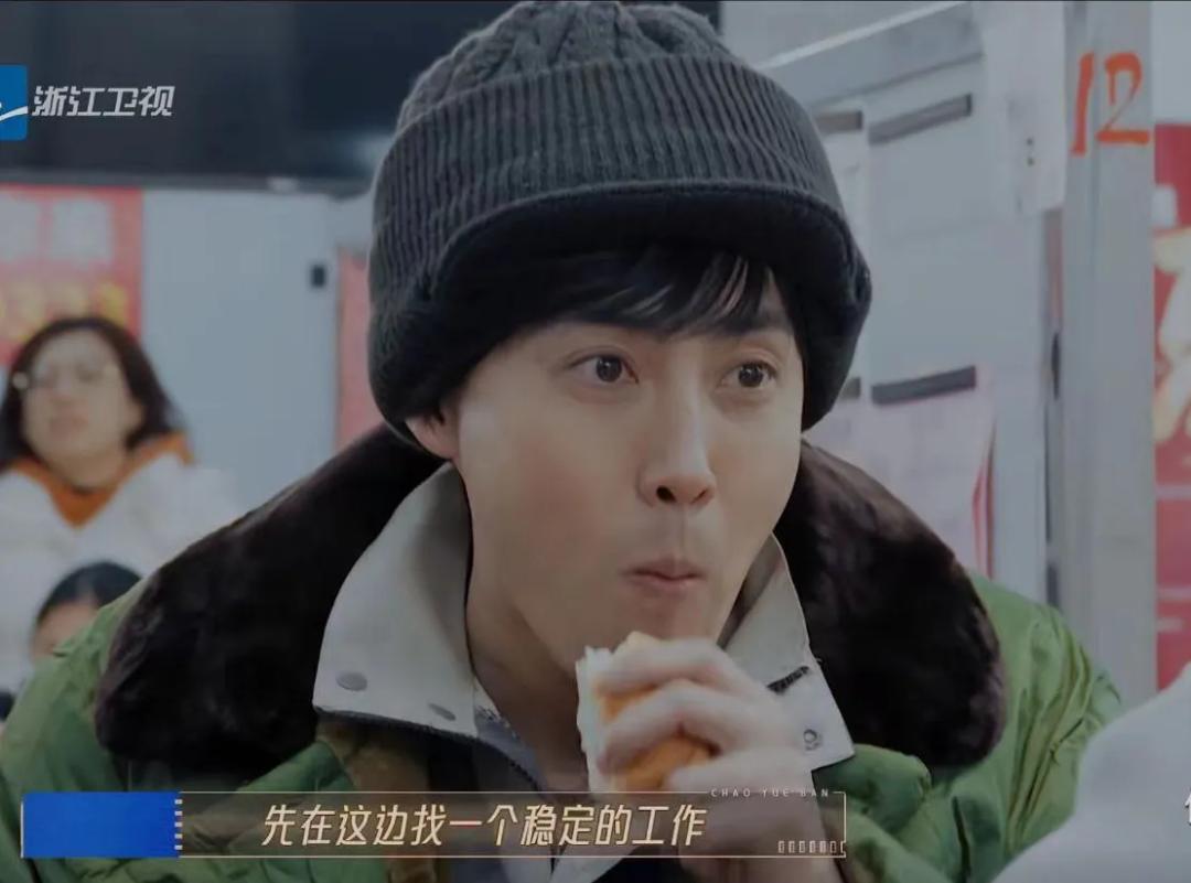 杨幂的美甲,为何戳到了普通人的肺管子?