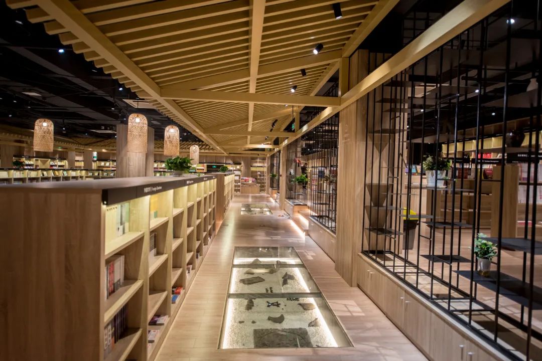 8:15-21:00宁波三味书店地址 杭州市余杭区良渚街道美丽洲路一号良