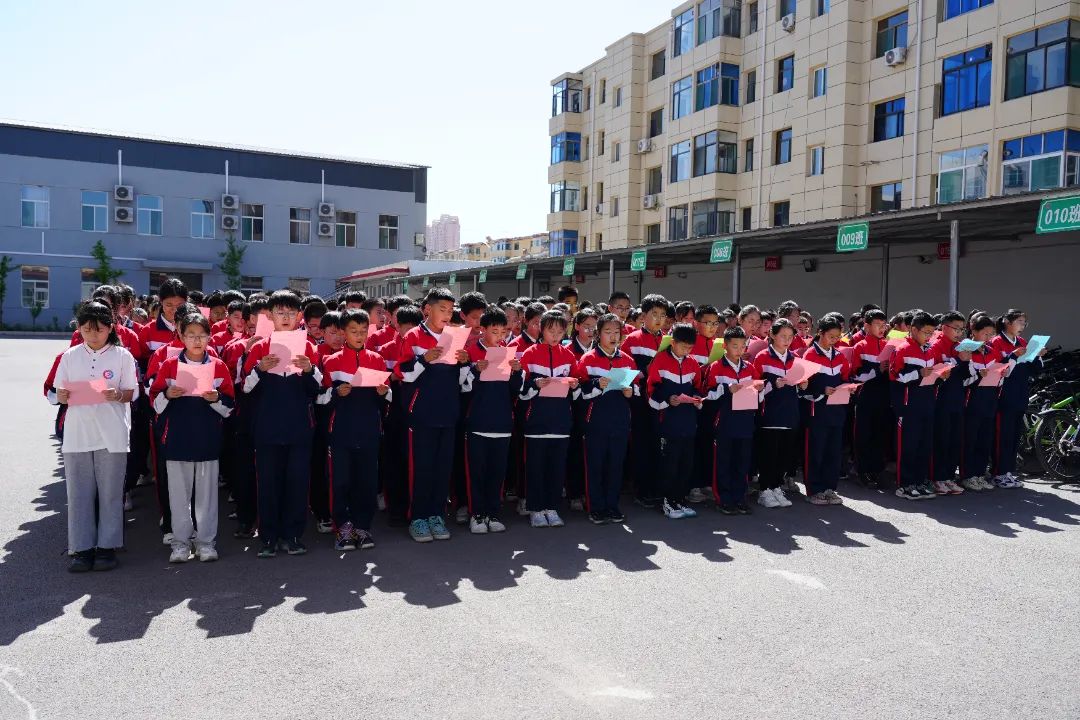 4月23日,世界读书日来临之际,文水县图书馆凤城初级中学分馆开馆.
