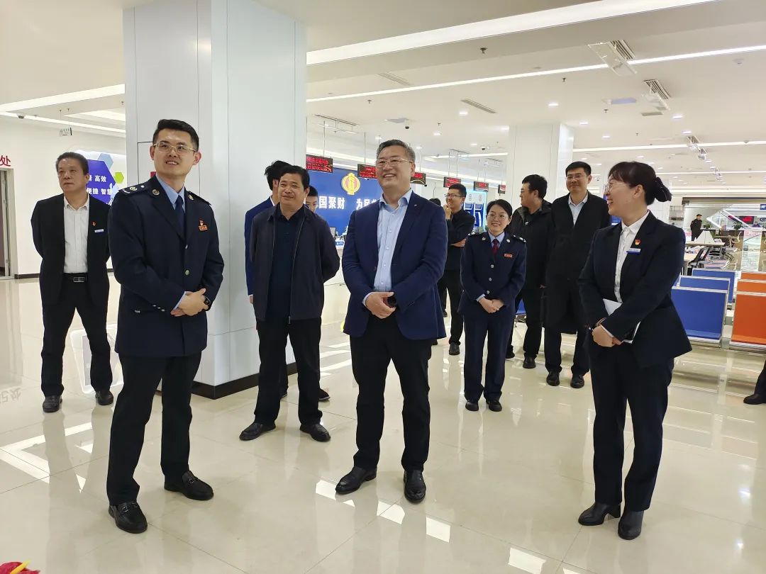 张龙江到部分工作机构,派驻机构调研