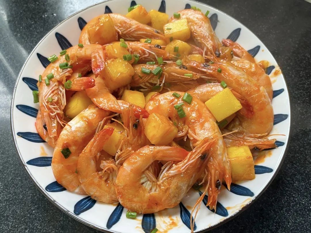 当虾遇上菠萝,清甜鲜美,简直是神仙美味
