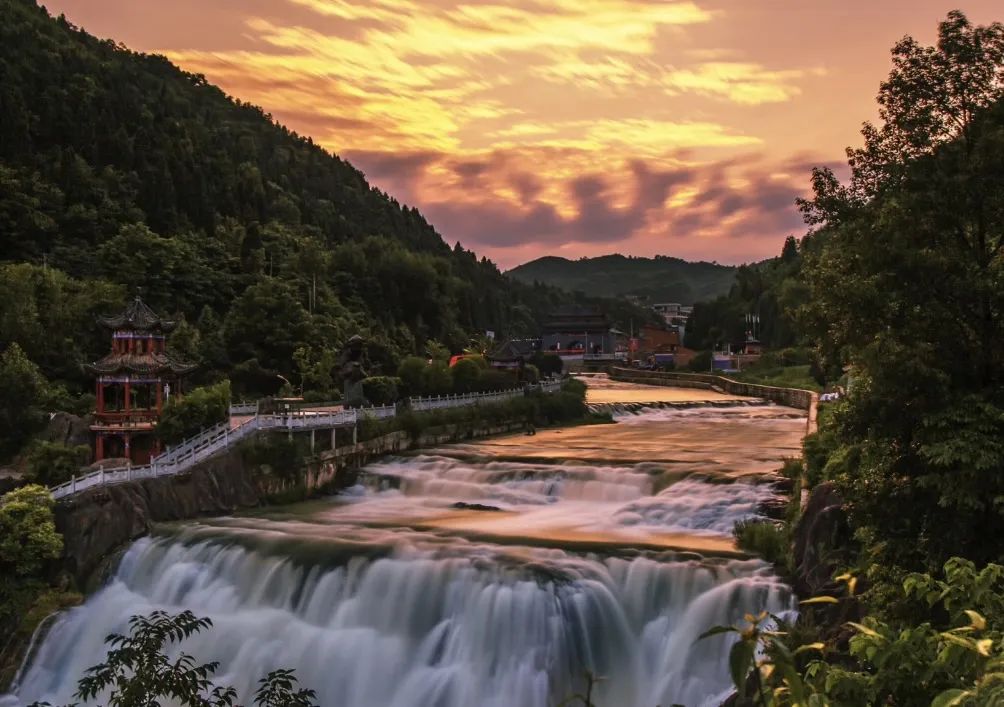 反向旅游新潮流!毕节公交可到达