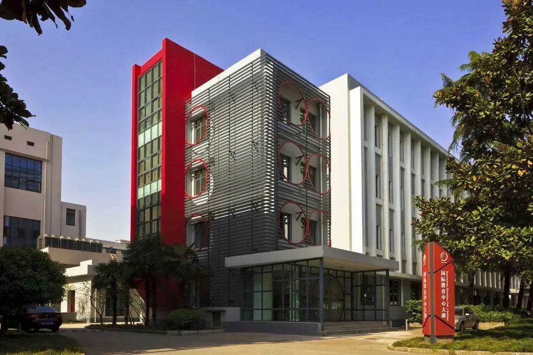 【母校风光】东华大学延安路校区,时尚感拉满!_澎湃号