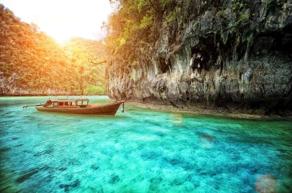 国内游,出境游全面开花,"五一"旅游市场依然火爆