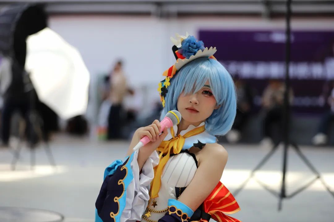 "敕勒川国际会展中心(恼包村北)"即可温馨提示:本次漫展设有免费摆渡