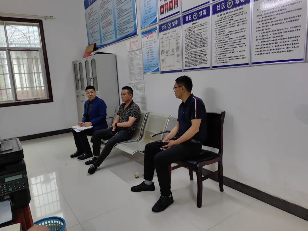 丁杰赴华阁镇开展"四下基层"调研